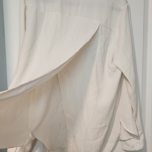 *New With Tags* RACHEL Rachel Roy Cream Blouse Size Large - Picture 8 of 9